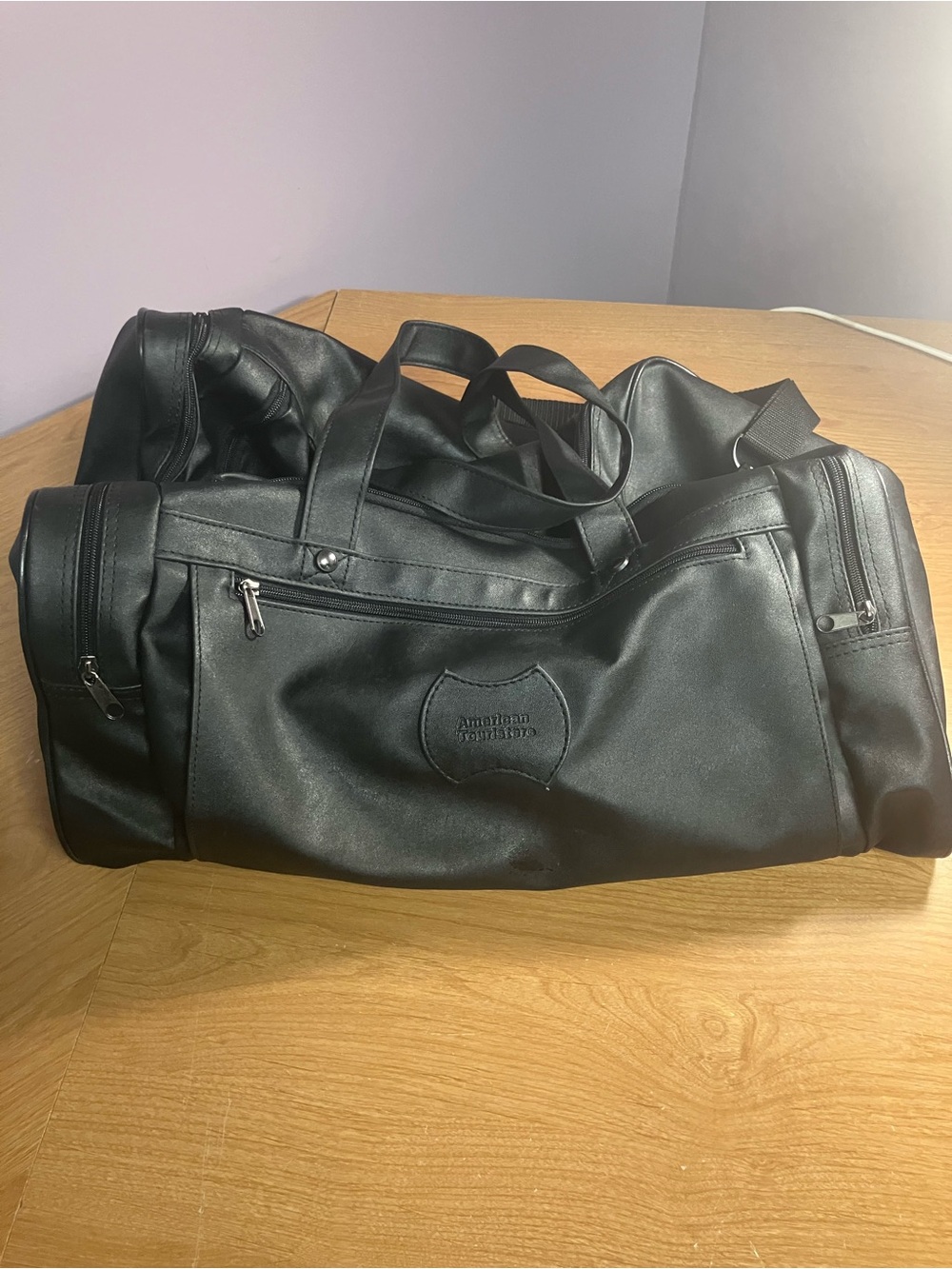 American Tourister Black Travel Duffel with Side Pockets